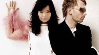 Thom Yorke With Bjork  Ive Seen It All [upl. by Akirderf]