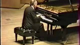 Pollini plays the Diabellis variations by Beethoven [upl. by Tiduj600]