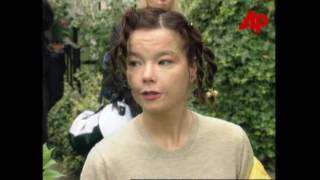 Björk statement to the press about her stalker London September 18 1996 [upl. by Caylor]