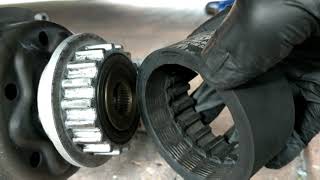 VW Transporter T5 25 Air Conditioning drive pulley failure  Fixed [upl. by Redienhcs]