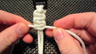 Easy Paracord Bracelet Tutorial [upl. by Anoi177]