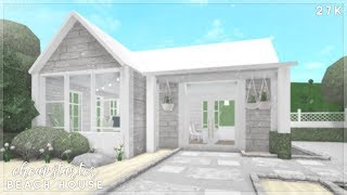 Bloxburg  Cheap Starter Beach House Speed Build [upl. by Harcourt179]