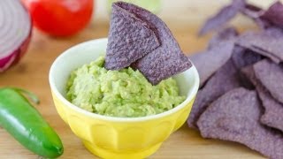 Easy Guacamole Recipe How to Make Guacamole [upl. by Cruickshank440]