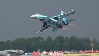 Ukrainian Su27 Flankers thundering beast of a display at RIAT [upl. by Duaner]