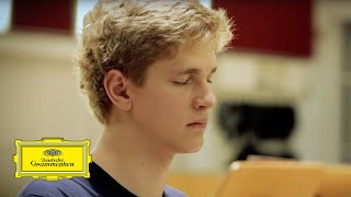 Jan Lisiecki – Chopin Nocturne in C sharp minor Op Posth [upl. by Okim]