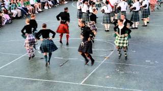 How to Scottish Dance  quotBroadswordsquot Dance [upl. by Idner]