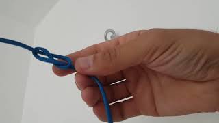 An easy way to tighten a laundry rope [upl. by Tenahs]