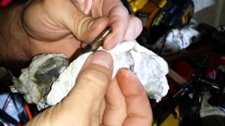 How to clean diesel injector and clogged holes [upl. by Inafetse598]