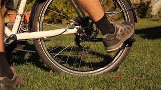 Pletscher ESGE Bicycle Kickstand  Video Review [upl. by Beaulieu]