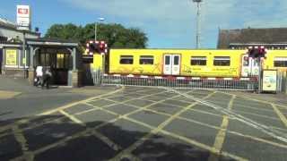 Birkdale Level Crossing [upl. by Vaas]