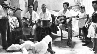 Italian Traditional Music Puglia Pizzica de Focu [upl. by Eelirem]