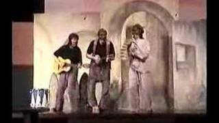 Commedia dellarte Cafe Floriani quotZannis Music introquot [upl. by Tips221]