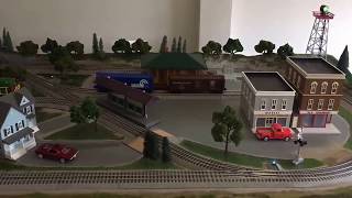 Lionel Fastrack 4x8 Train Layout [upl. by Krantz]