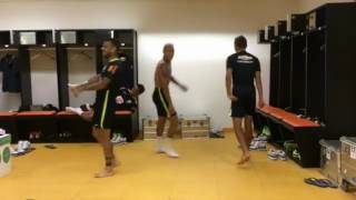 Neymar bailando junto a Marcelo y Alves 2016  Brasil vs Ecuador [upl. by Sidoma955]