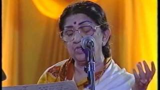 Lata Mangeshkar  Aayega Aanewala  Naina Barse Rhim Jhim Live Performance [upl. by Eceer87]